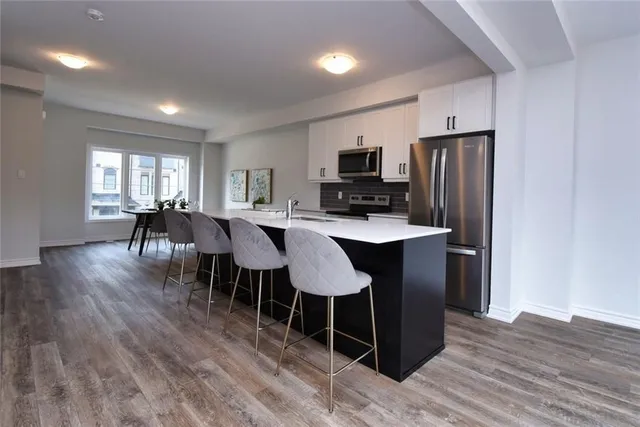 Additional image 19 of 187 WILSON St Unit 2