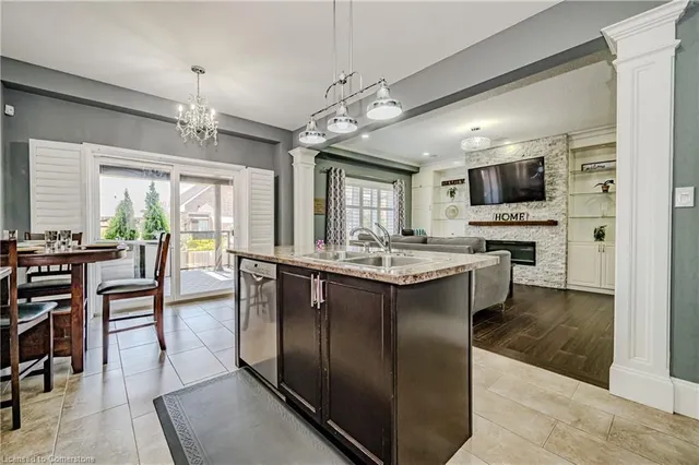 Additional image 37 of 47 Whistler St