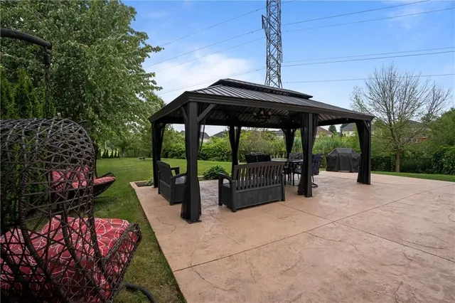 Additional image 39 of 575 STONEHENGE Dr