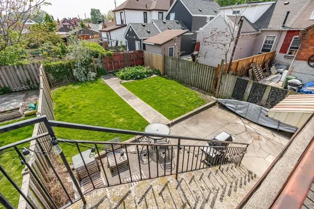 Additional image 36 of 350 JOHN St