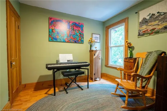 Additional image 24 of 129 Ray St