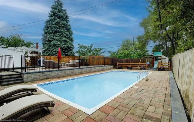 Additional image 26 of 14 Terrace Dr