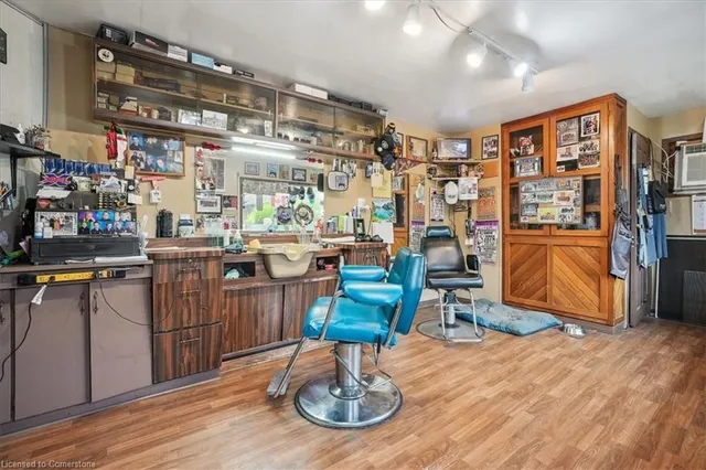 Additional image 7 of 142 Emerson St