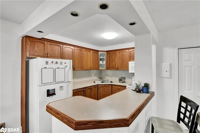 Additional image 9 of 293 Mohawk Road East Rd Unit 702