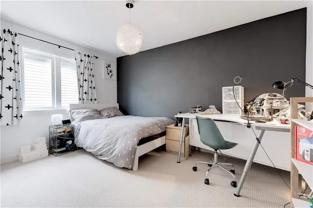 Additional image 30 of 66 SEXTON Cres