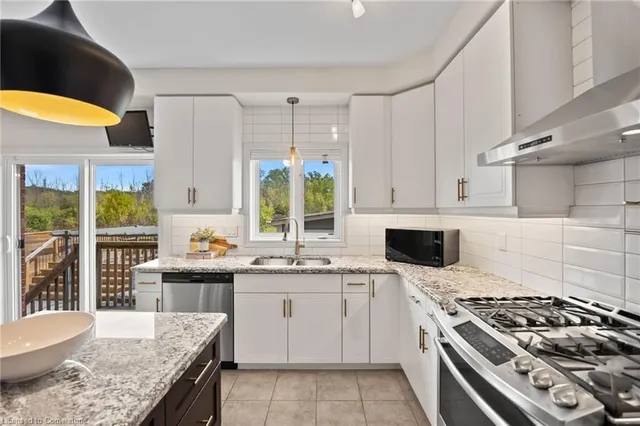 Additional image 16 of 8 Thornbury Court Crt