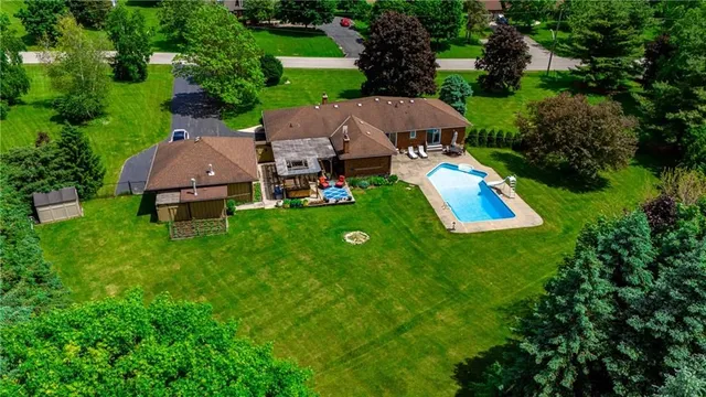 Additional image 37 of 5 ELLEN St