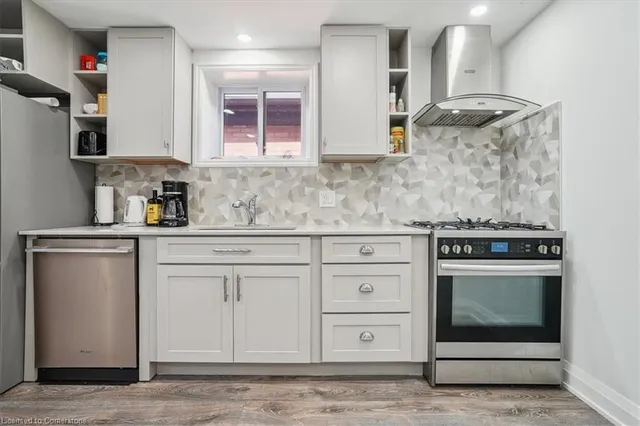 Additional image 13 of 146 Catharine St