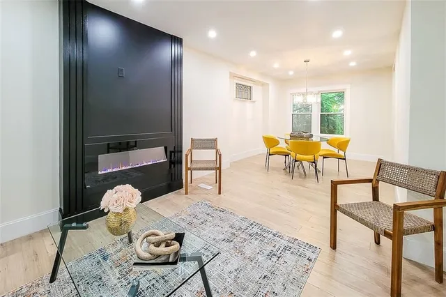 Additional image 6 of 49 CARRICK Ave