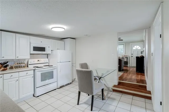 Additional image 13 of 2 JAMES St