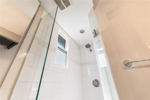 Additional image 34 of 21 SEVERN St