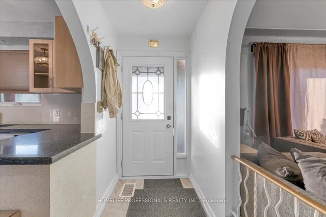 Additional image 10 of 118 Second St