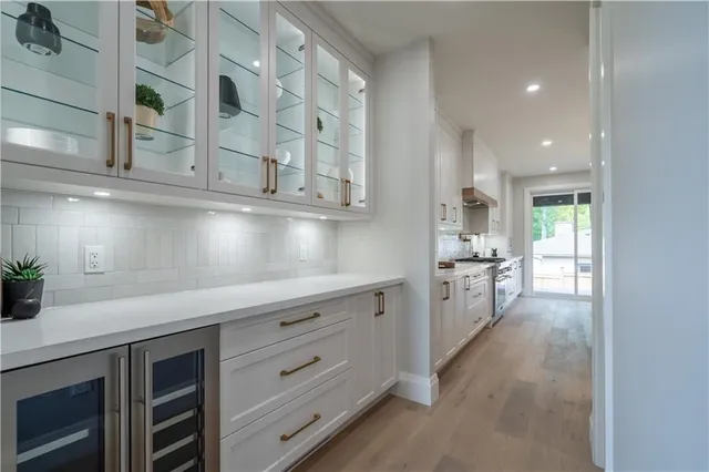 Additional image 18 of 262 ROBINA Rd