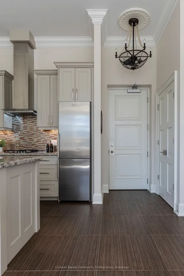 Additional image 4 of 397 King St Unit 207