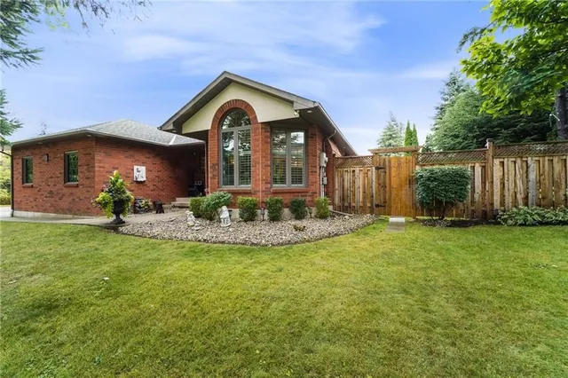 Additional image 5 of 524 CALDER St