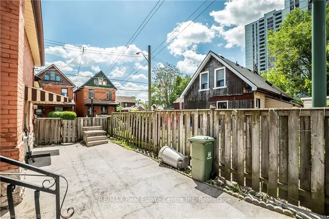 Additional image 32 of 40 GREIG St