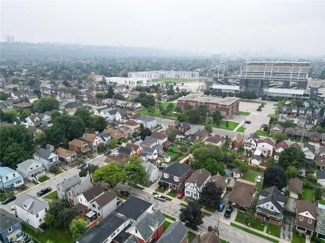 Additional image 26 of 125 CAVELL Ave