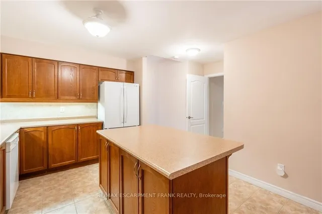 Additional image 21 of 50 Grovetree Tr