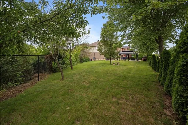 Additional image 4 of 575 STONEHENGE Dr