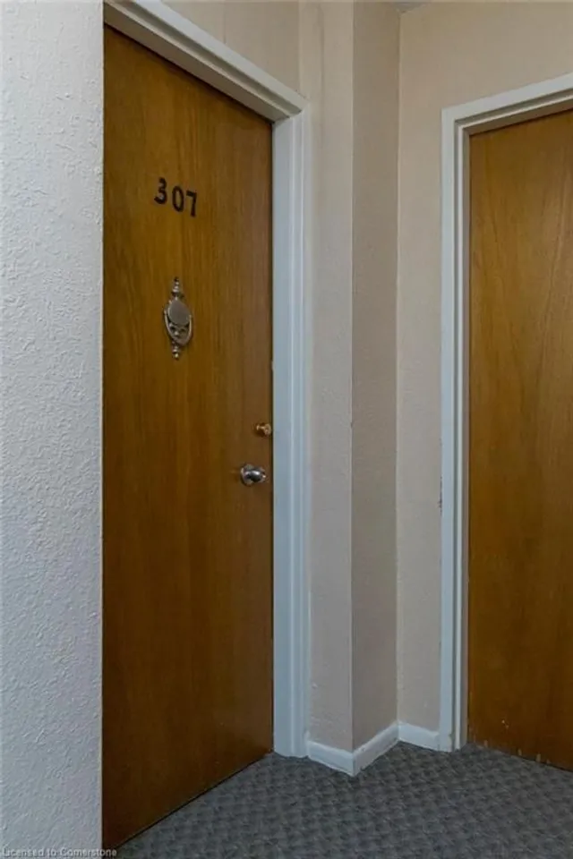 Additional image 6 of 40 Robinson St Unit 307