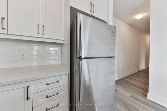 Additional image 17 of 460 Dundas St Unit 705