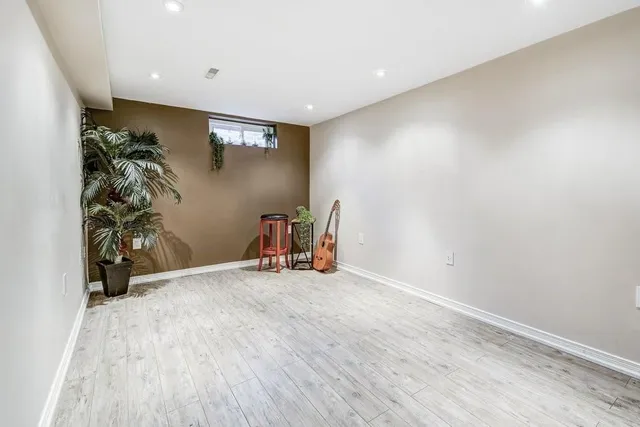 Additional image 23 of 1350 LIMERIDGE Rd Unit 28