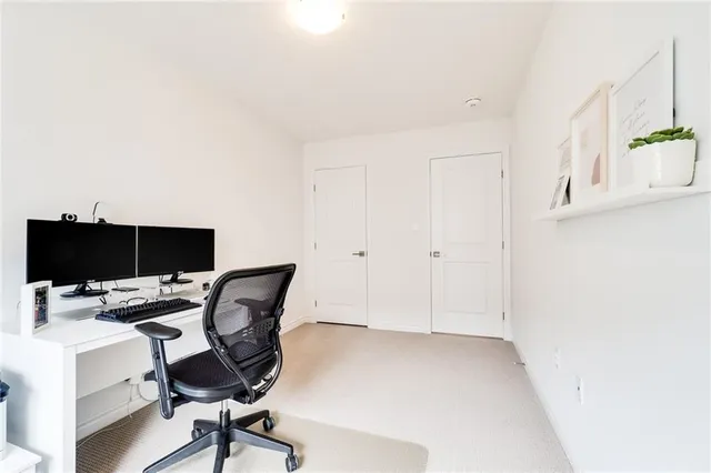 Additional image 40 of 32 GREENWICH Ave