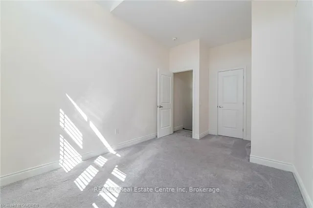 Additional image 24 of 84 HEMING Tr