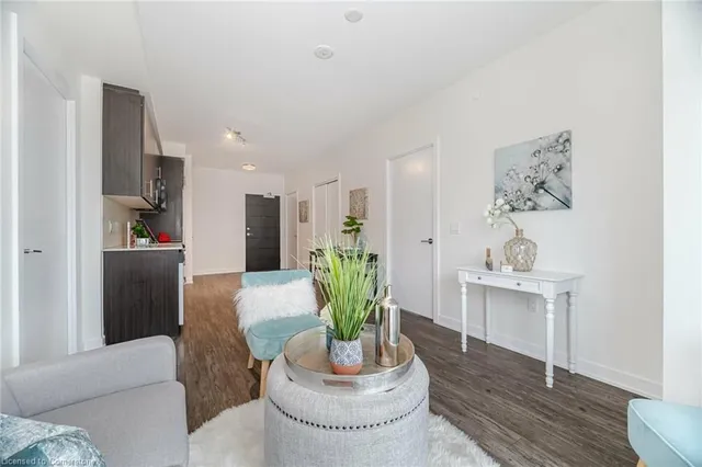 Additional image 19 of 212 King William St Unit 604