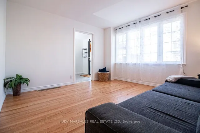 Additional image 3 of 325 Hunter St