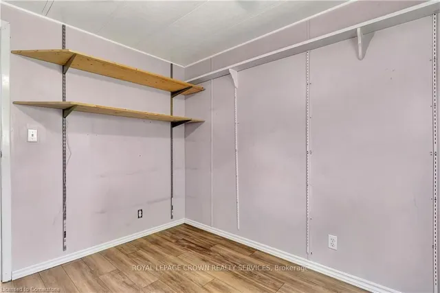 Additional image 30 of 126 Maple Cres