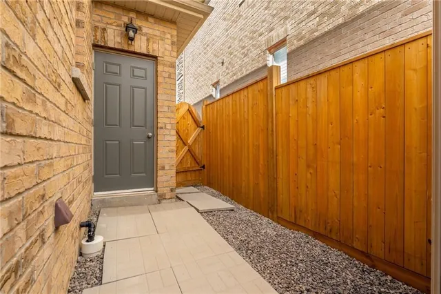 Additional image 44 of 39 AVANTI Cres