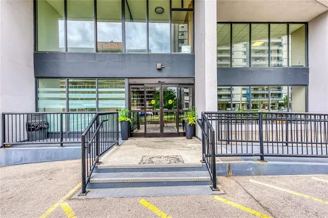 Additional image 2 of 150 CHARLTON EAST Ave Unit 1205