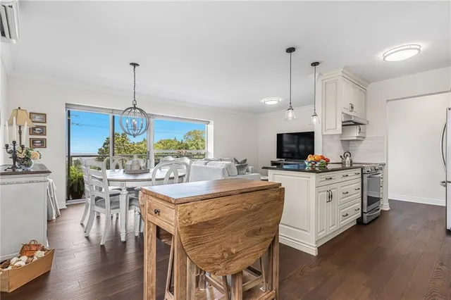 Additional image 8 of 350 CONCESSION St Unit 303