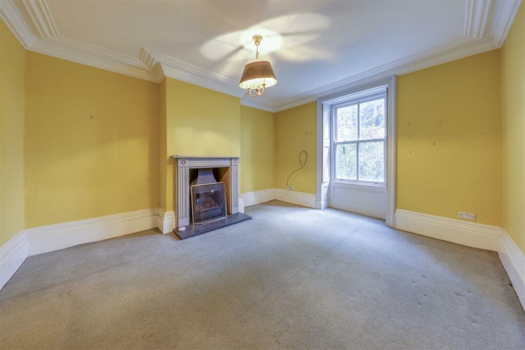 Additional image 10 of 5 Bed Character Home, ~3,000sqft, Superb Potential To Add Value