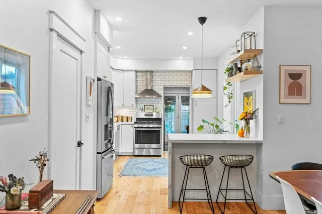 Additional image 10 of 120 GIBSON Ave