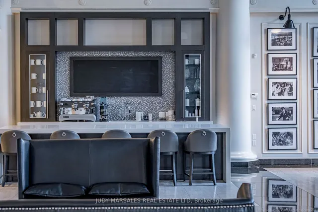 Additional image 7 of 112 King St Unit 1003