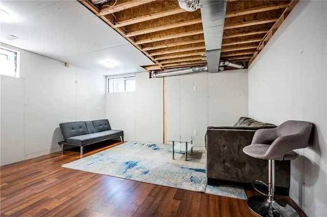 Additional image 26 of 607 KNOX Ave