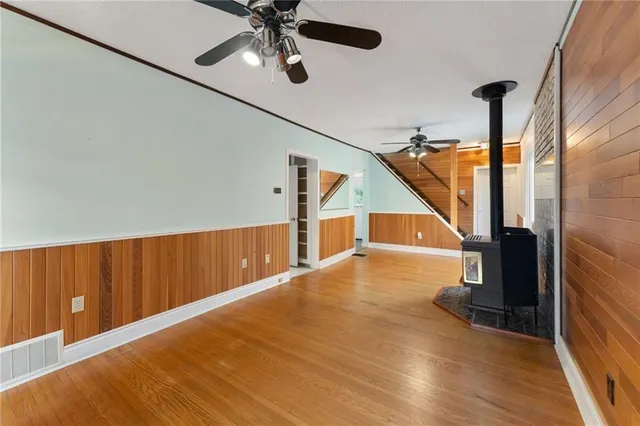 Additional image 11 of 46 GRAHAM Ave