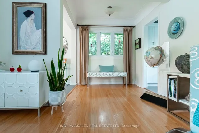 Additional image 9 of 851 Mewburn Rd