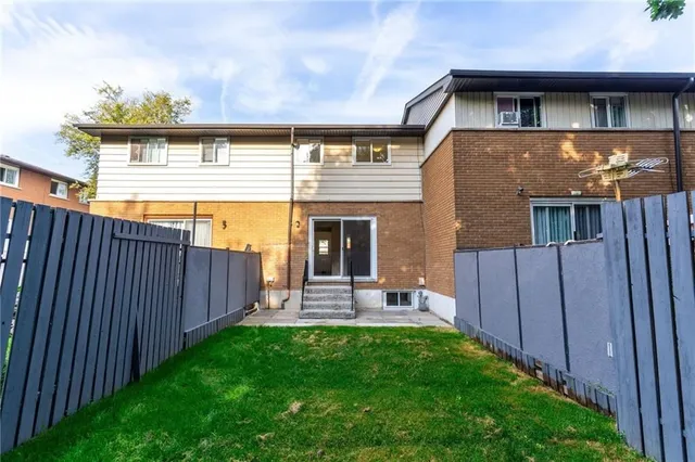 Additional image 22 of 76 WOODMAN Dr