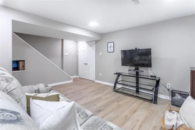 Additional image 27 of 48 KARSH Cres