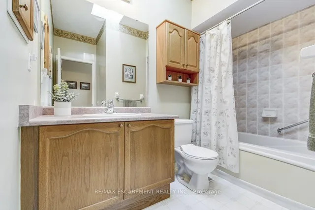 Additional image 15 of 192 SILVERBIRCH Blvd