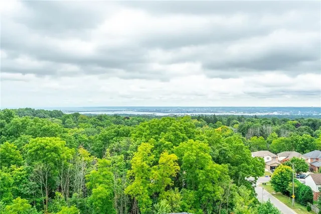 Additional image 24 of 30 HAMILTON St Unit 109