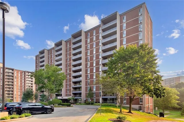 Additional image 2 of 1966 MAIN STREET Unit 1508