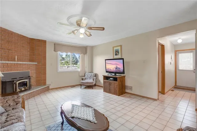 Additional image 23 of 2 Mark Pl