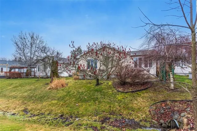 Additional image 44 of 114 GLENARIFF Dr