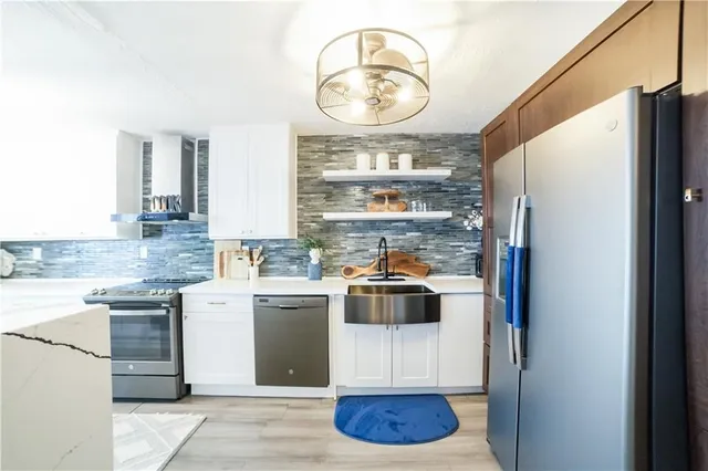 Additional image 8 of 500 GREEN Rd Unit 614