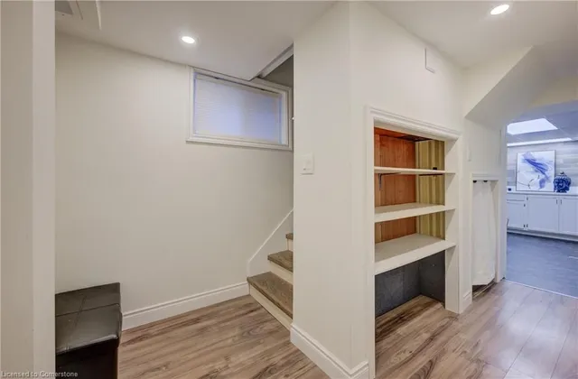 Additional image 10 of 14 Terrace Dr