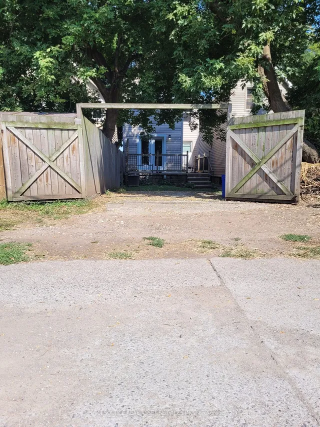 Additional image 19 of 30 Mars Ave